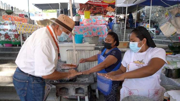 Operativo sanitario por festividades de la Virgen de la Soledad