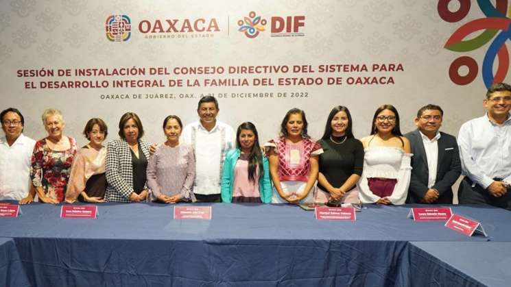 Instala Salomón Jara el Consejo Directivo del DIF estatal