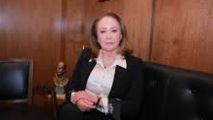 Yasmin Esquivel denuncia supuesto plagio de tesis ante fiscalía