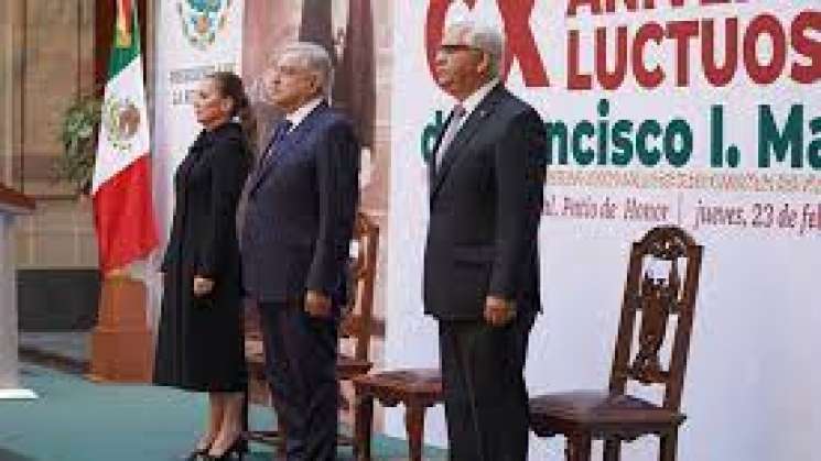 AMLO rinde homenaje a Francisco I. Madero en 110 aniversario