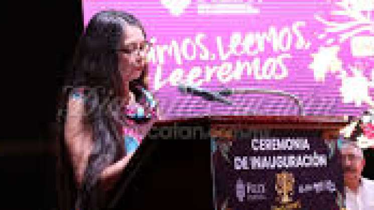 Gana Carmen Bullosa  premio 