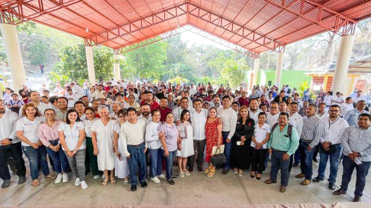 Salomón Jara sostiene 5° encuentro con 34 autoridades municipales