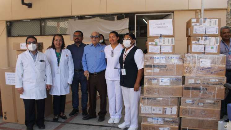 Dotan con equipo y mobiliario al Hospital General de Oaxaca