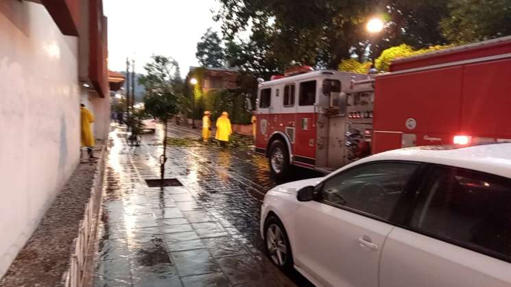 Activa CEPCO protocolos por afectaciones por lluvia en Oaxaca