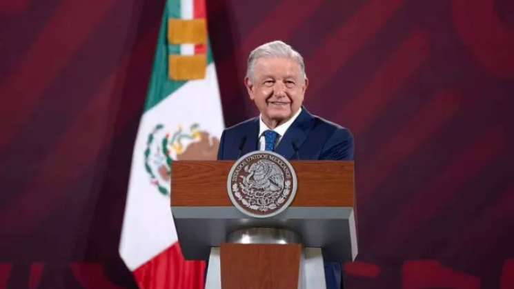 Propone AMLO nueva reforma para eliminar 18 dependencias