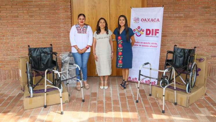 DIF Oaxaca y Beneficencia Pública donan 400 aparatos funciónales