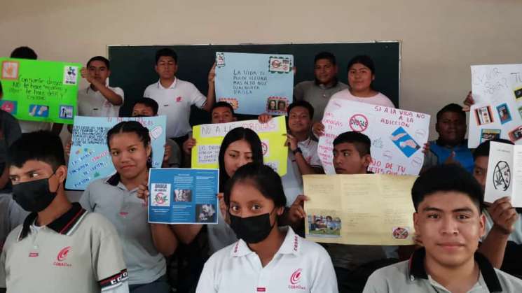 Alumnos de COBAO participan en campaña “Si te drogas, te dañas” 