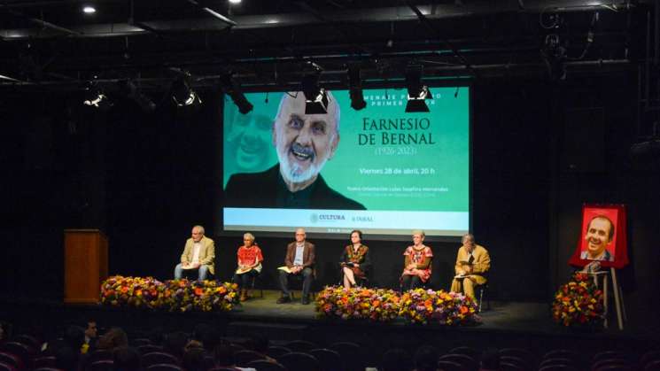 Rinden homenaje  a Farnesio de Bernal, actor poliédrico