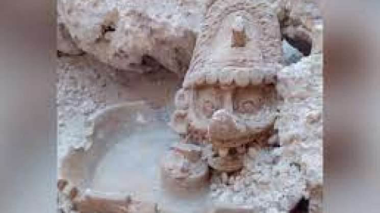 En obras del tren maya descubren una escultura del dios K’awiil 