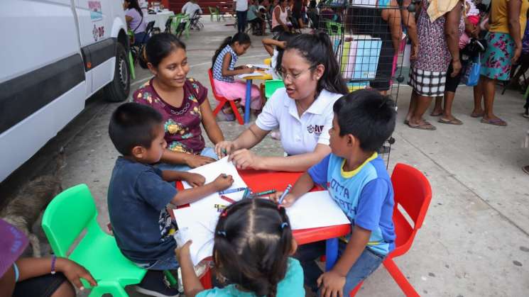 Llega la Caravana de Unidades de Cuidados DIF Oaxaca a la Costa