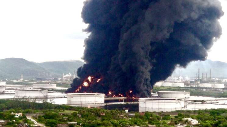 Incendio en Refinería de Salina Cruz, bajo control