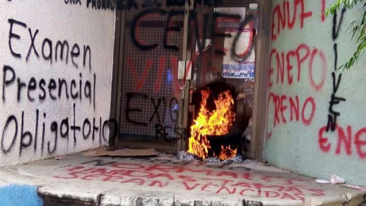 Desalienta SSPC actos vandálicos de normalistas en Oaxaca