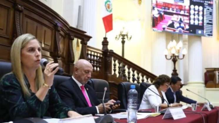 Gobierno de Perú declara persona non grata al presidente AMLO 