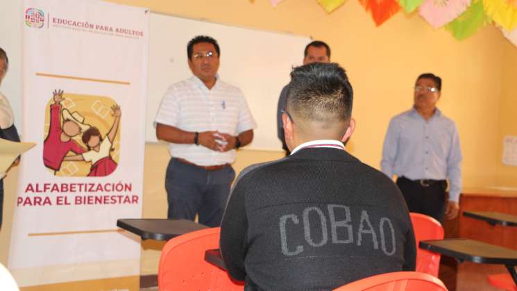 Arranca programa Alfabetización para el Bienestar en Oaxaca 