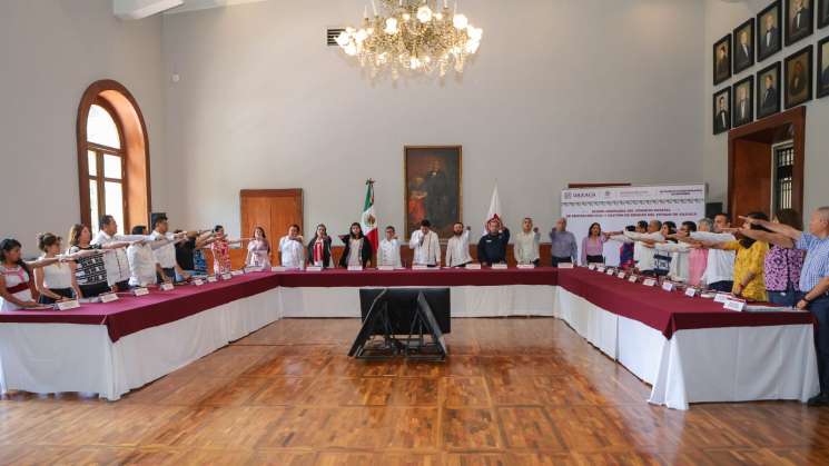 Instala gobernador Consejo Estatal de Protección Civil de Oaxaca