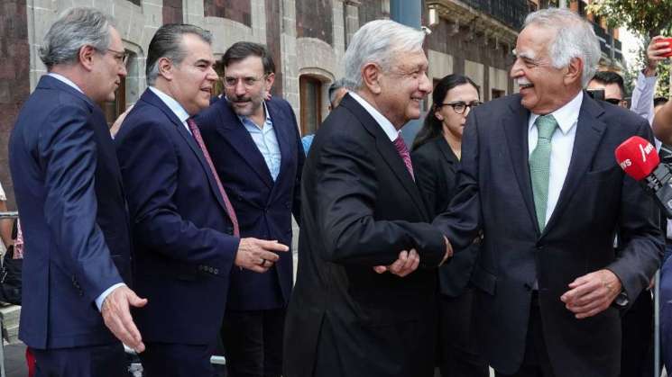 Empresas mexicanas invertirán 30 mmdd tras reunion con AMLO