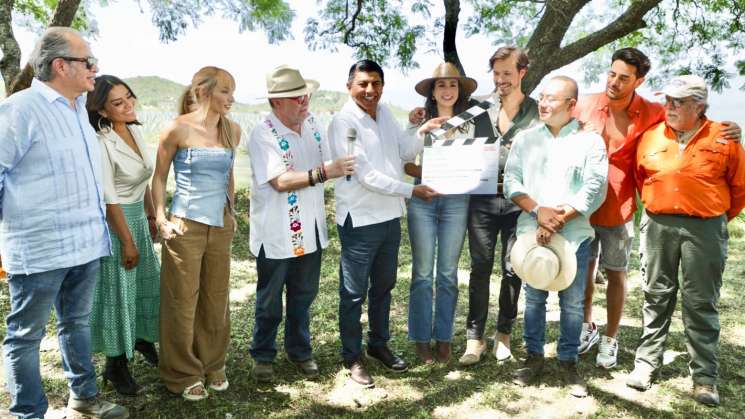 Inicia en Oaxaca grabaciones de telenovela, promoverá el mezcal