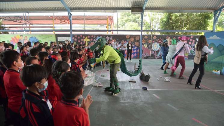 Con teatro sensibilizan sobre rescate de ríos Atoyac y Salado