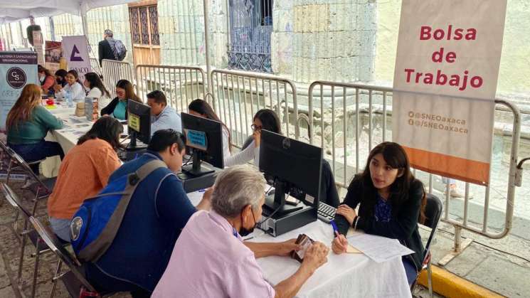 Ofertan más de 400 vacantes en Feria del Empleo Turística 