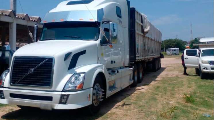 Detienen tráiler con cargamento de cervezas clonadas en el Istmo 