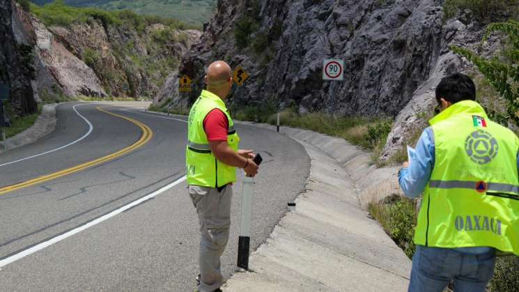 Supervisa Protección Civil carretera Mitla-Tehuantepec 