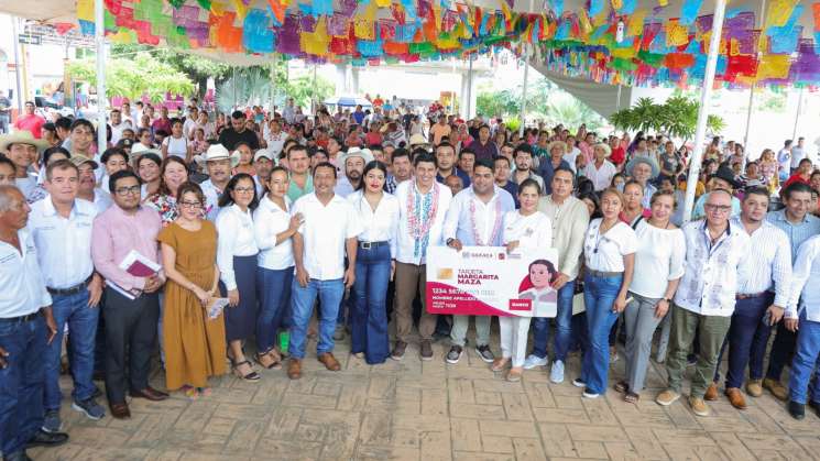 Villa de Tututepec recibe inversión en salud y educación