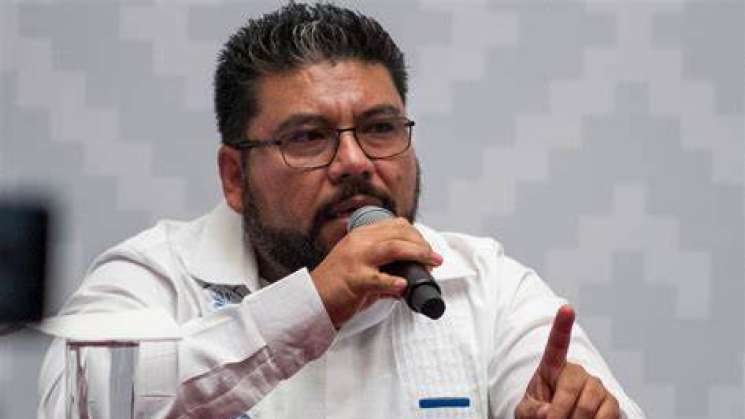 Libran orden de aprehensión contra Carlos Avilés en Oaxaca