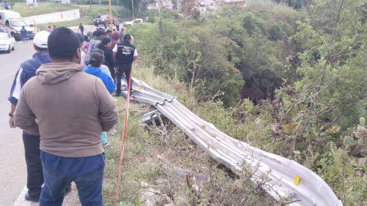 Tras fatal accidente de autobus, Salomon Jara lamenta hechos