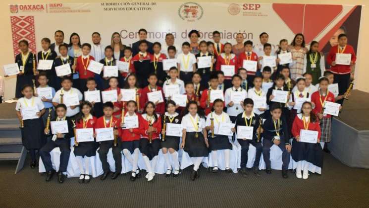 Premian a ganadores de Olimpiada del Conocimiento Infantil 2023