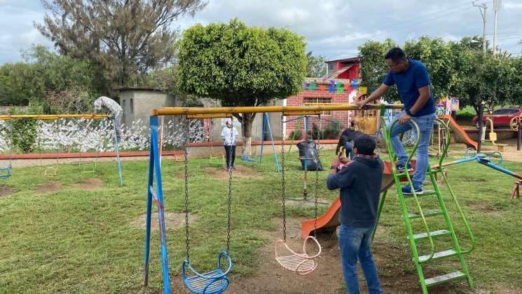 Realizan tequios en Magdalena Apasco y San Pablo Villa de Mitla