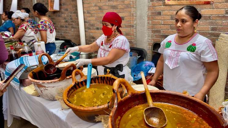 Más de 7 mil asistentes en Primer Festival del Mole en la Costa