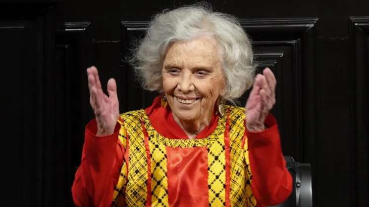 Recibe Elena Poniatowska, Premio Carlos Fuentes