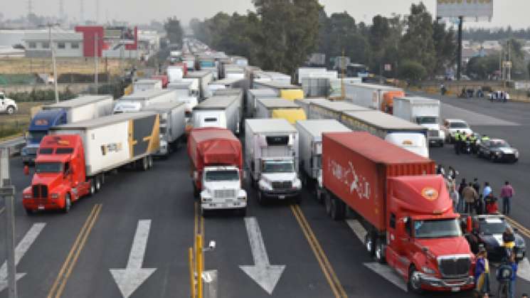 Tras lograr acuerdos,transportistas aplazan el paro nacional