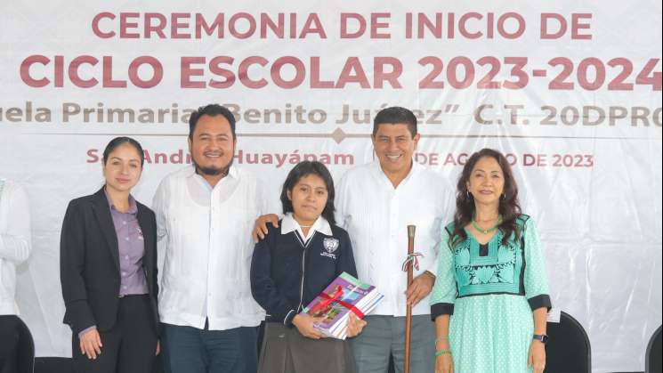 Inaugura Gobernador Salomón Jara Cruz ciclo escolar 2023 - 2024