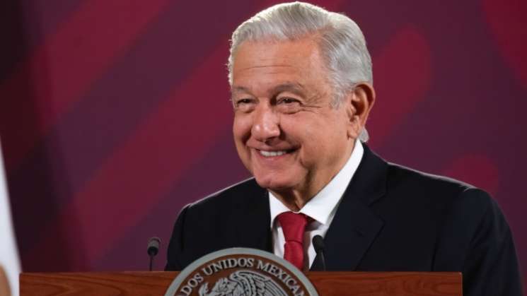 AMLO anuncia reforma para elegir a jueces por voto popular