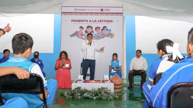 Realiza Salomón Jara noveno círculo de lectura con estudiantes