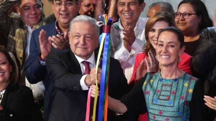 Ordena INE a AMLO retirar publicaciones sobre entrega del bastón 