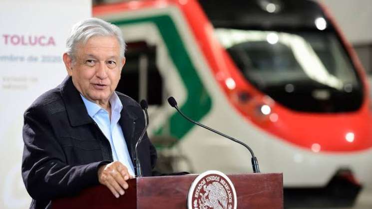 Inaugura AMLO primera etapa del tren México-Toluca tras 9 años