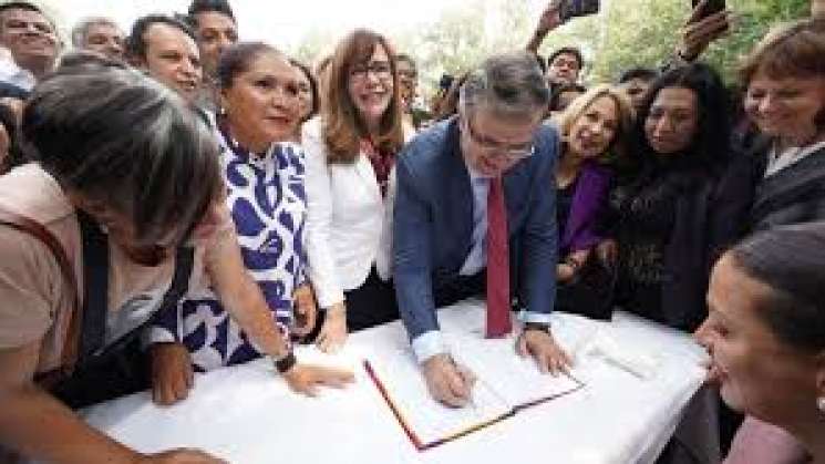 Marcelo Ebrard anuncia su asociación civil 