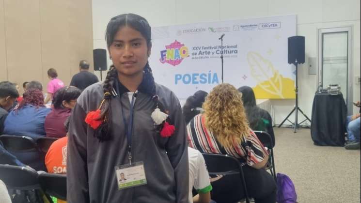 Gana estudiante triqui 1er lugar en Concurso Nacional de poesía 