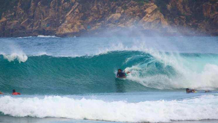 Playa  Zicatela, entre las más visitadas por surfistas del mundo