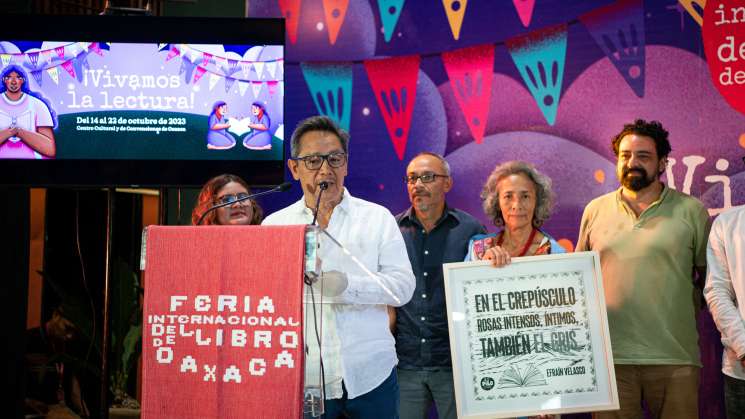 Freddy Aguilar Reyes: referente de bibliotecario en Oaxaca   