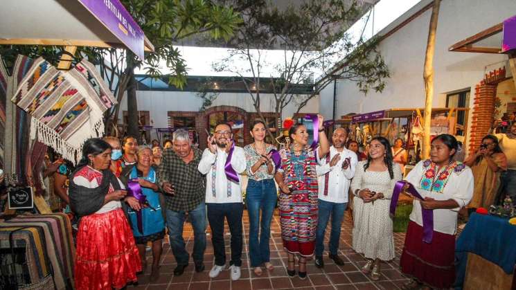 Realiza IFPA Feria Artesanal de Día de Muertos     