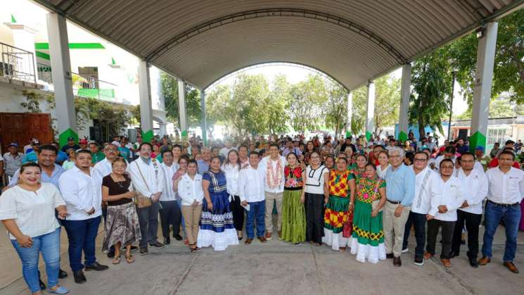 Anuncian 20 mdp para caminos, educación y cultura en Xadani 