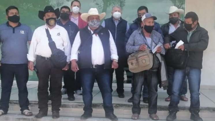 Siguen retenidas 8 personas en Petlaca, Oaxaca, piden 1 millón 