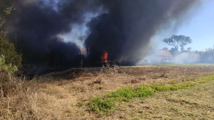 Atiende Protección Civil incendios en San Pedro Ixtlahuaca     