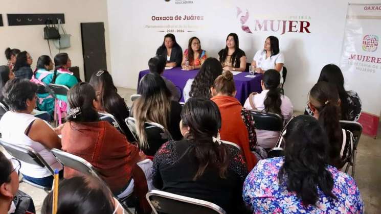 Fortalece SM liderazgo de 21 directoras de Instancias de Mujeres