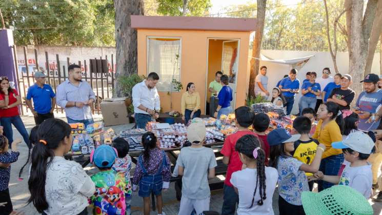 Niñez oaxaqueña celebra Día de Reyes en el Parque Bicentenario 