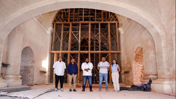 Reconstruyen cúpula y bóveda de templo en San Vicente Ferrer 