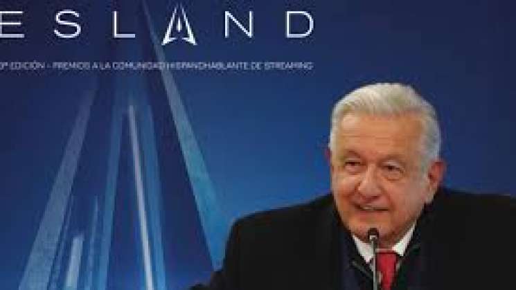 Tras encuesta, AMLO queda fuera de los premios Esland